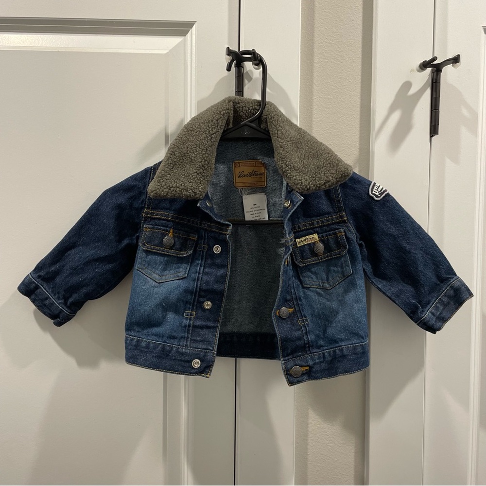 Levi's Blue Jean Jacket with Furry Collar